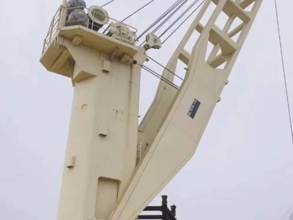 克令吊的安裝是否需要考慮未來的維護和保養？